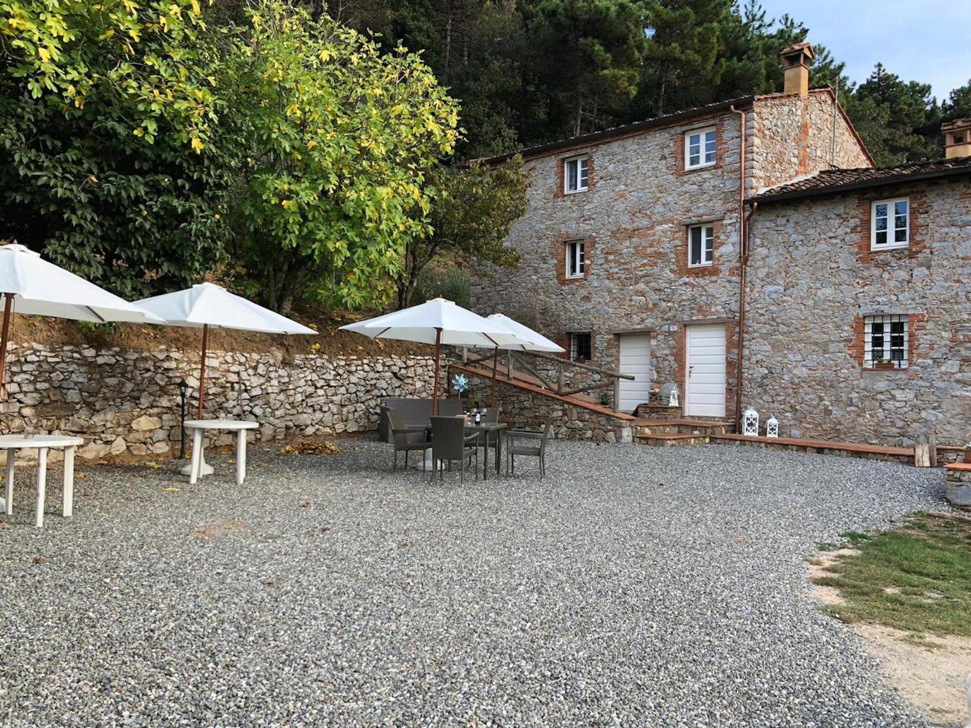 Agriturismo Le Vallilunghe Apartman Lucca Kültér fotó